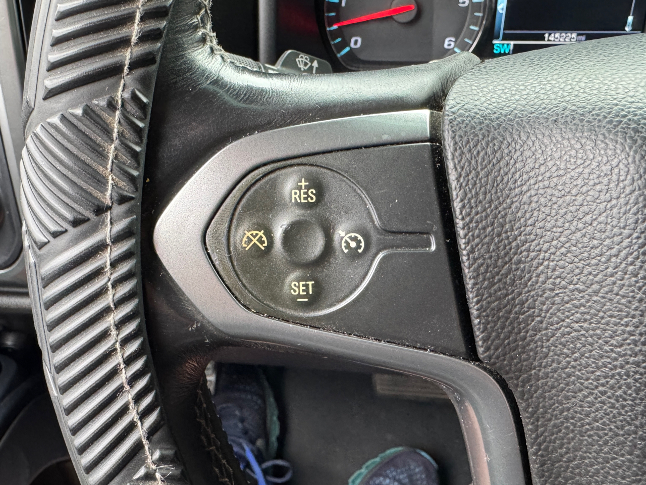 Chevrolet Silverado 1500 LT Crew Cab 4WD 2014