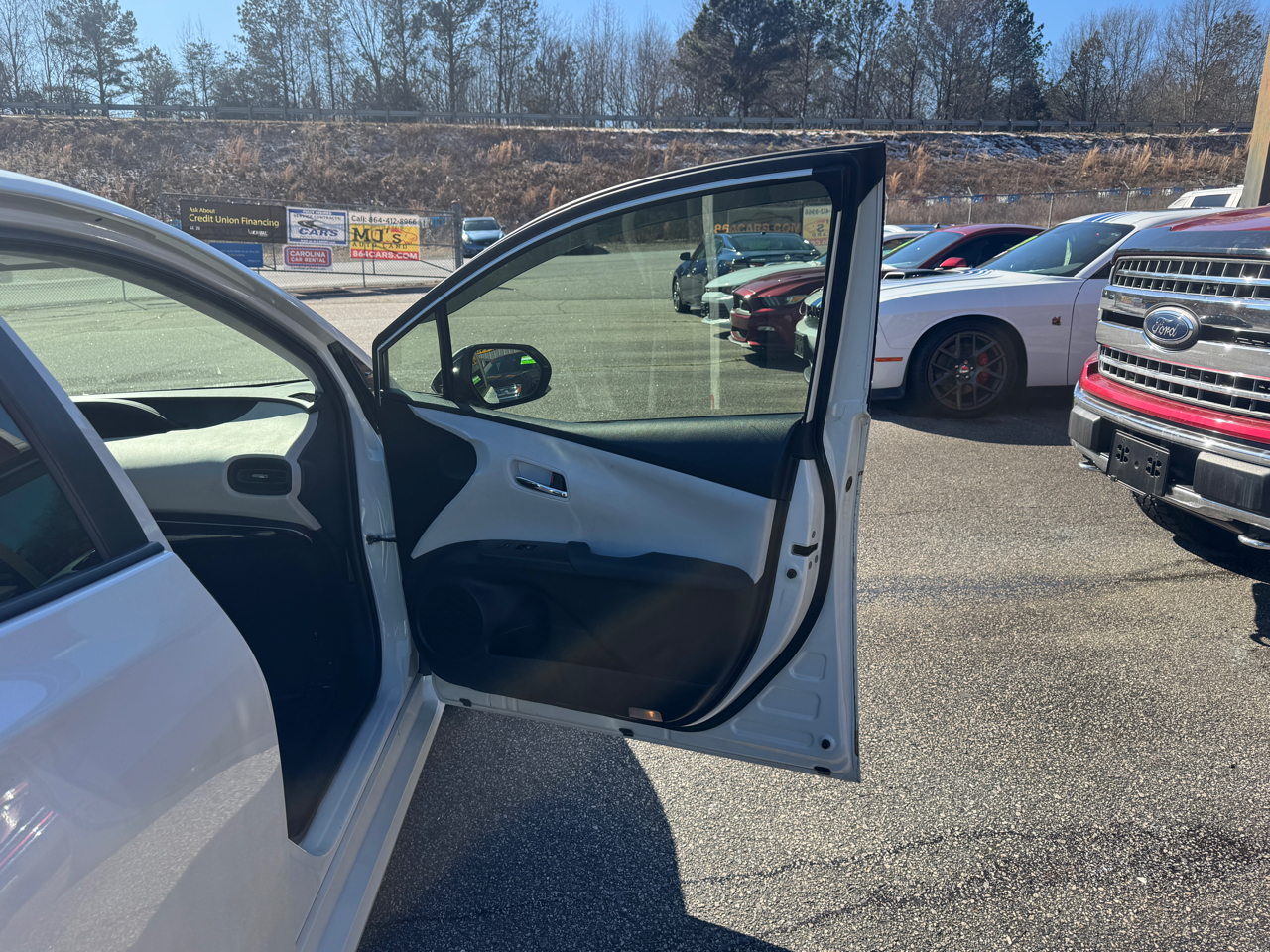 Toyota Prius Two Eco 2017