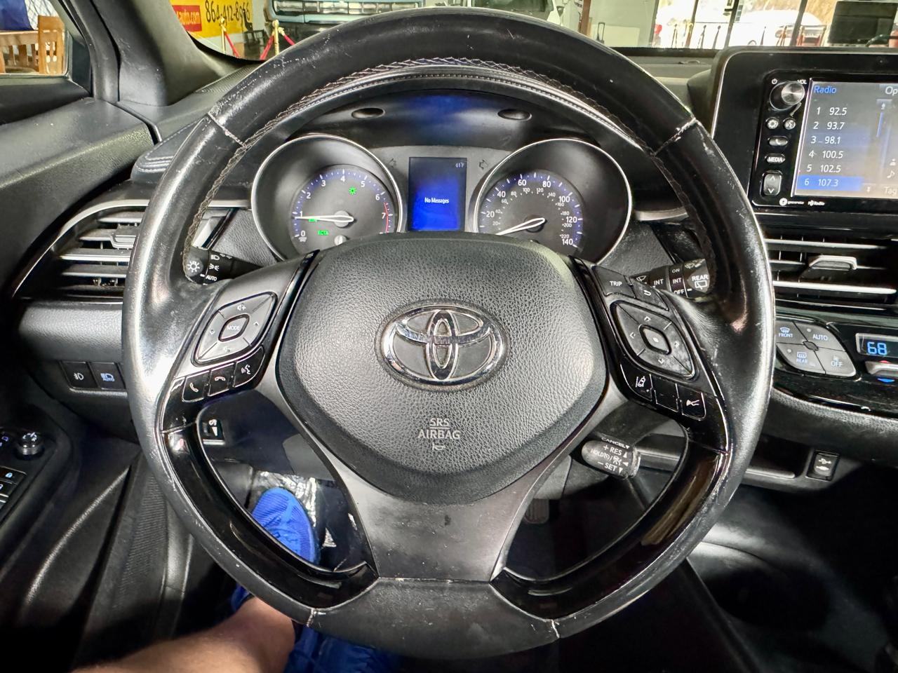 Toyota C-HR XLE Premium 2018