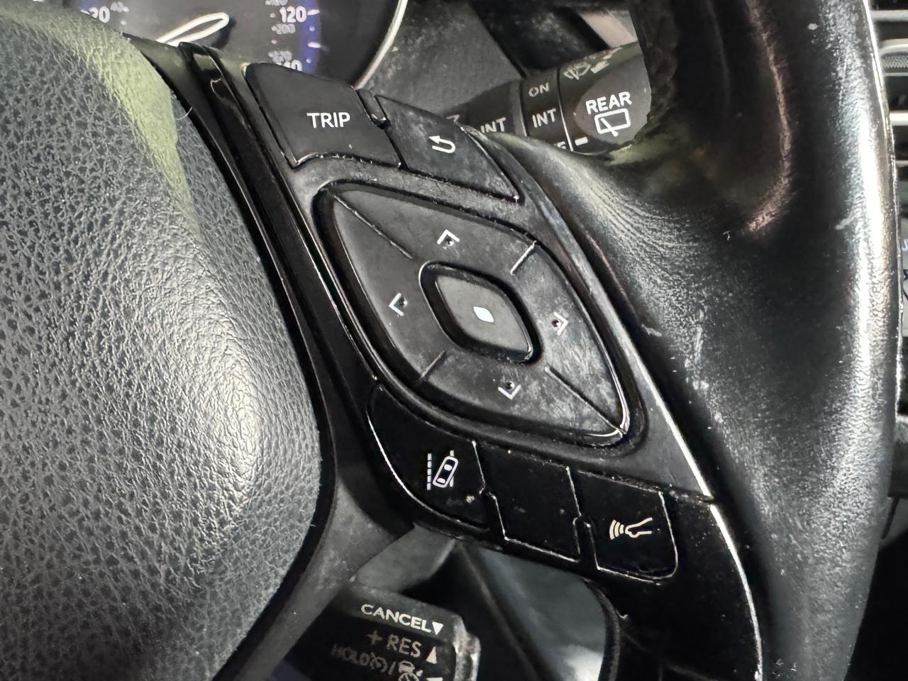 Toyota C-HR XLE Premium 2018