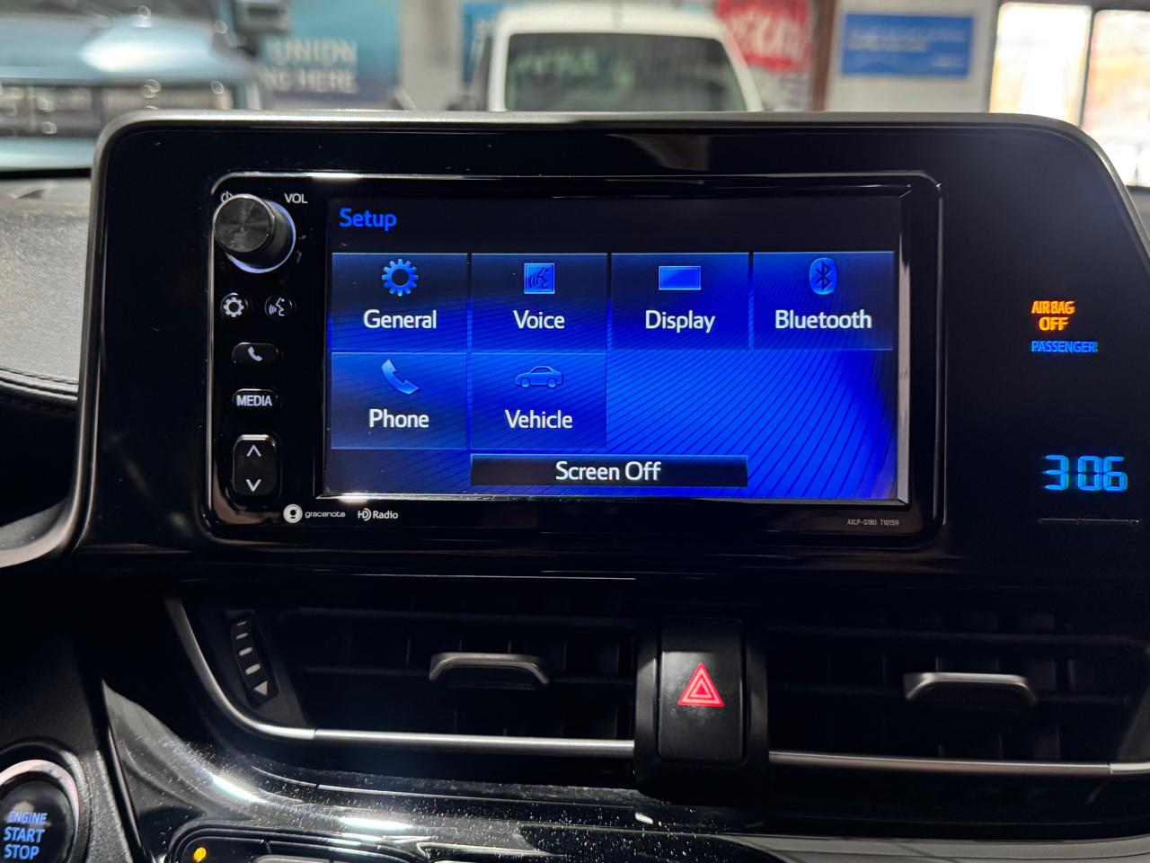 Toyota C-HR XLE Premium 2018