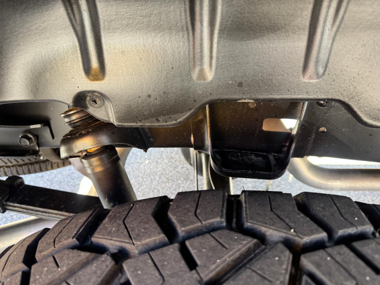 Toyota Tundra SR5 CrewMax 5.7L 4WD 2017