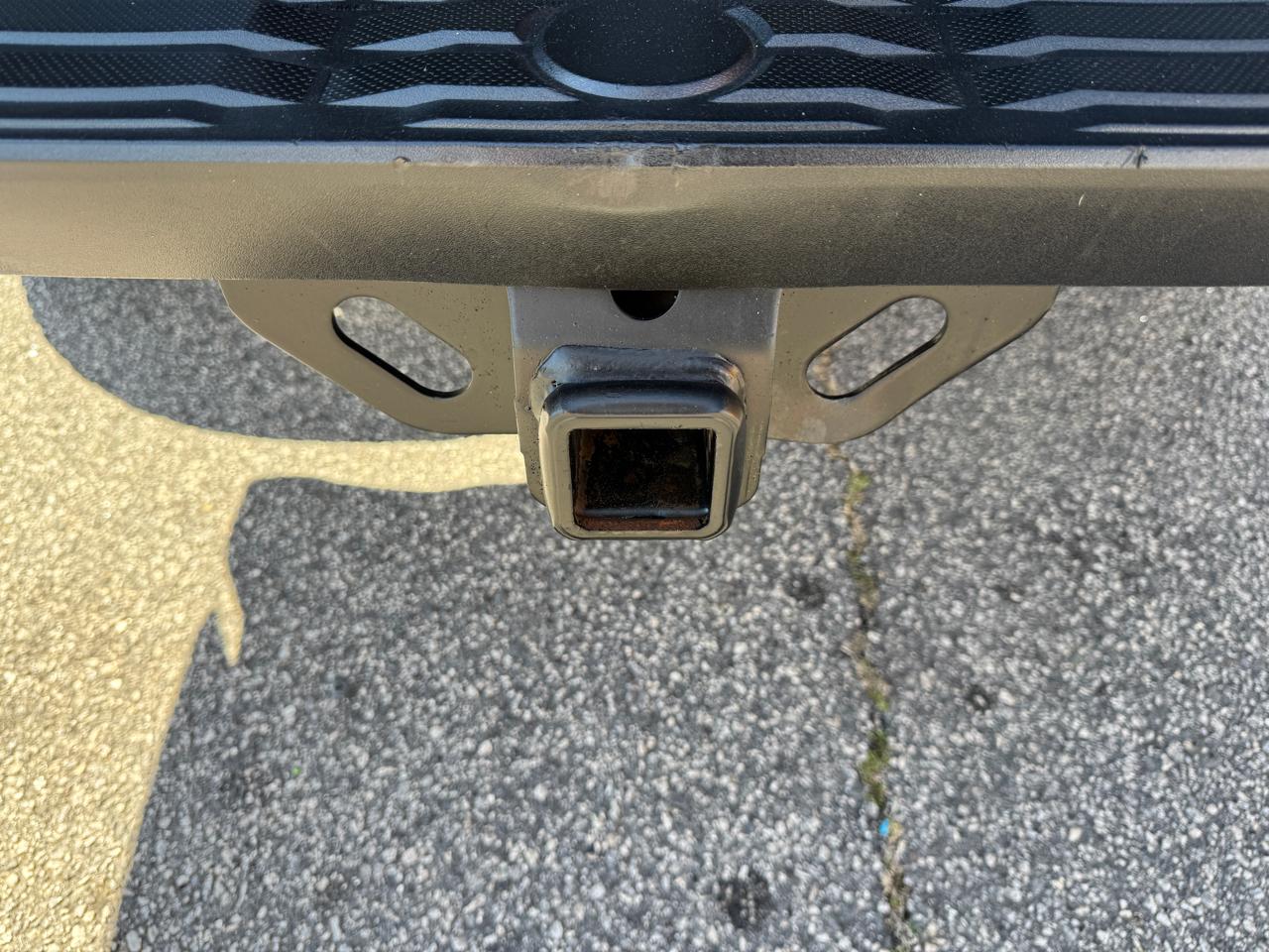 Toyota Tundra SR5 CrewMax 5.7L 4WD 2017