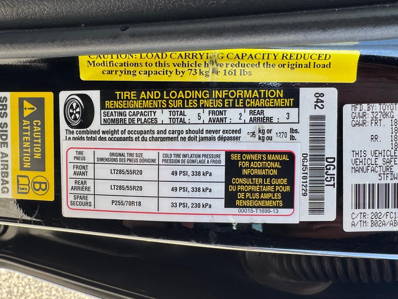 Toyota Tundra SR5 CrewMax 5.7L 4WD 2017