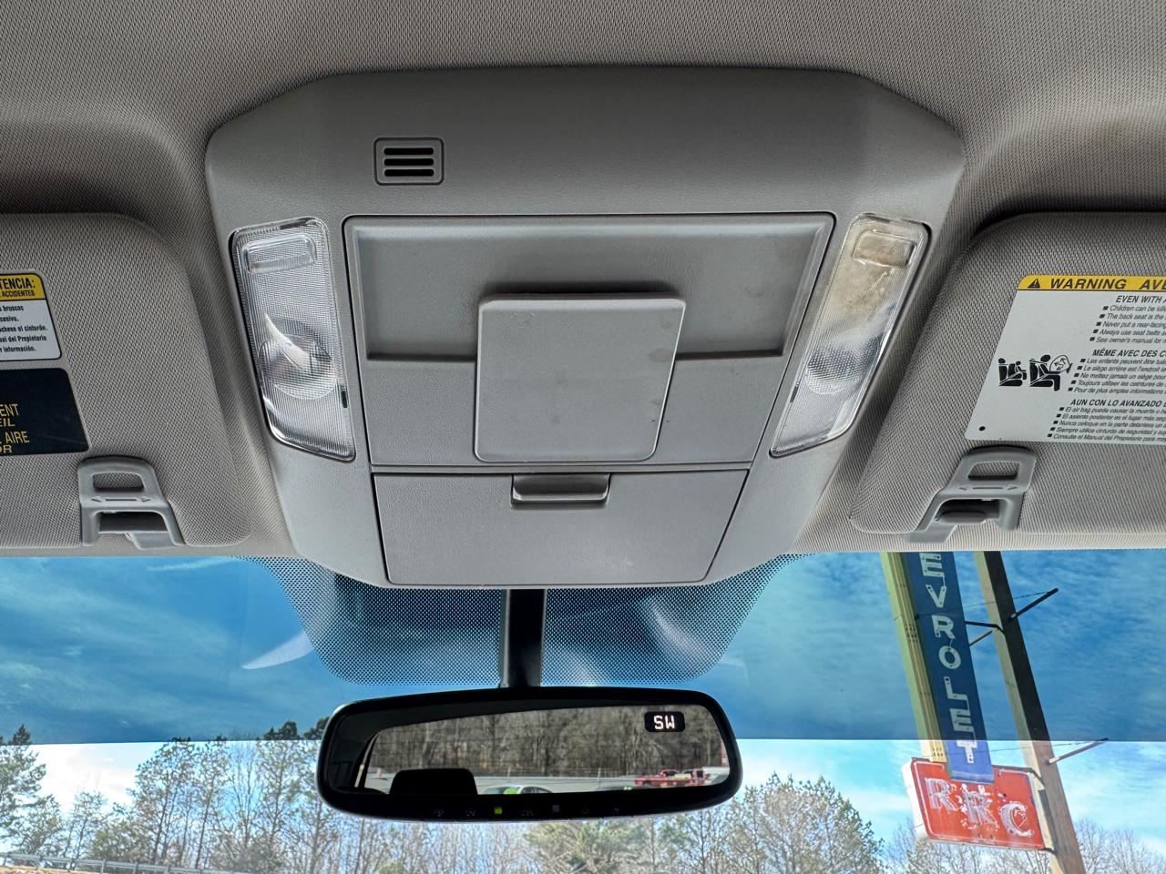 Toyota Tundra SR5 CrewMax 5.7L 4WD 2017