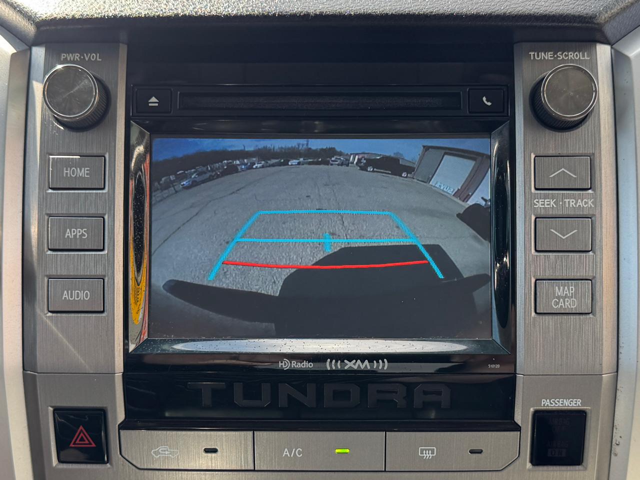 Toyota Tundra SR5 CrewMax 5.7L 4WD 2017