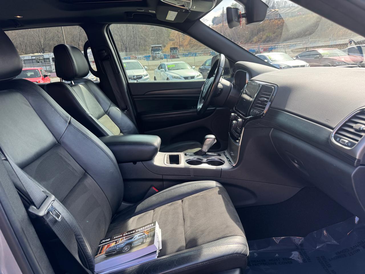 Jeep Grand Cherokee Laredo E 4WD 2020