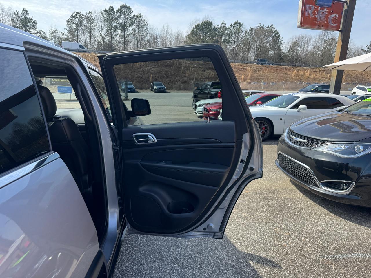 Jeep Grand Cherokee Laredo E 4WD 2020