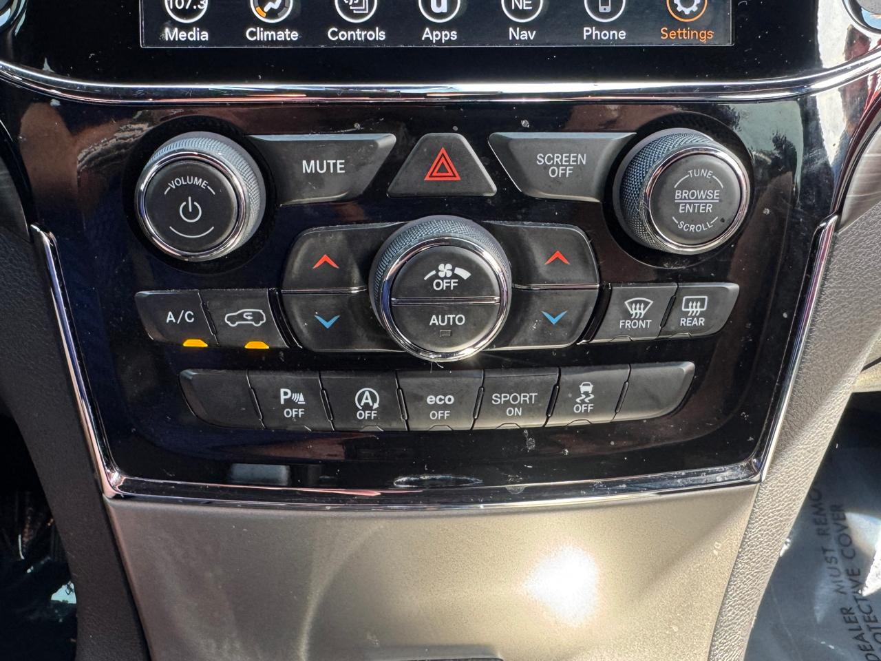 Jeep Grand Cherokee Laredo E 4WD 2020