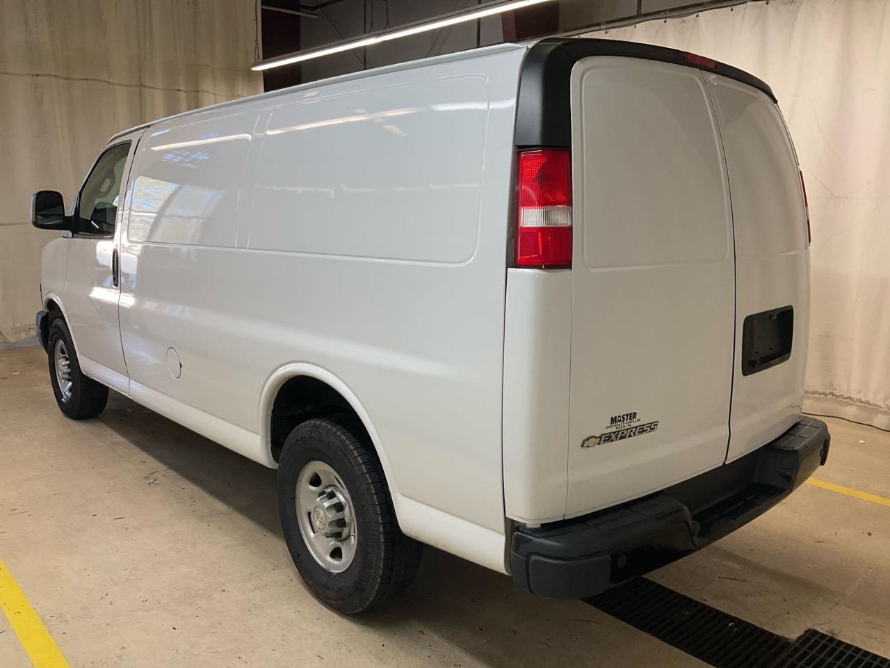 Chevrolet Express  2021