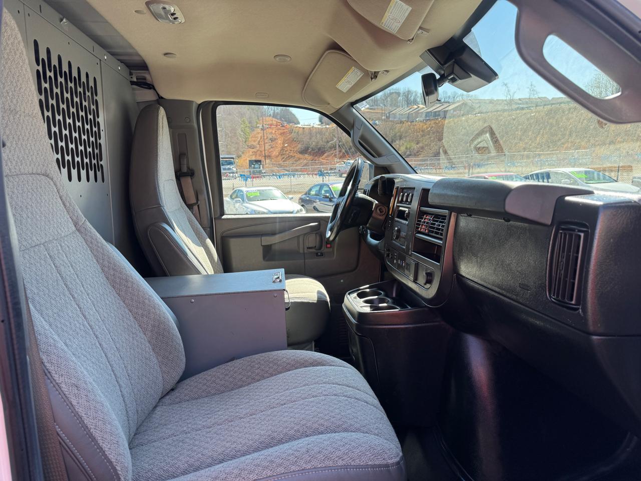 Chevrolet Express  2021