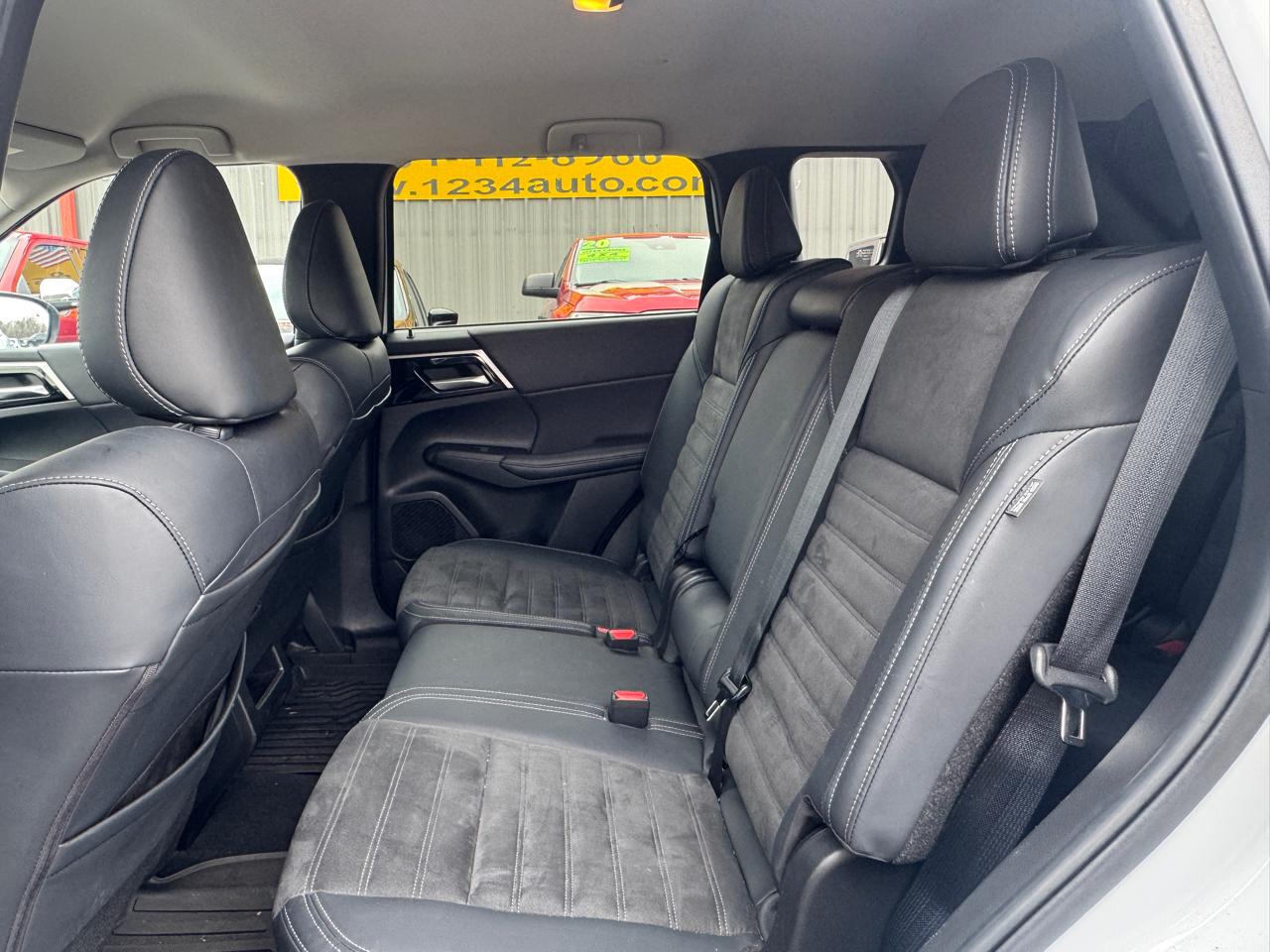 Mitsubishi Outlander SE S-AWC 2024