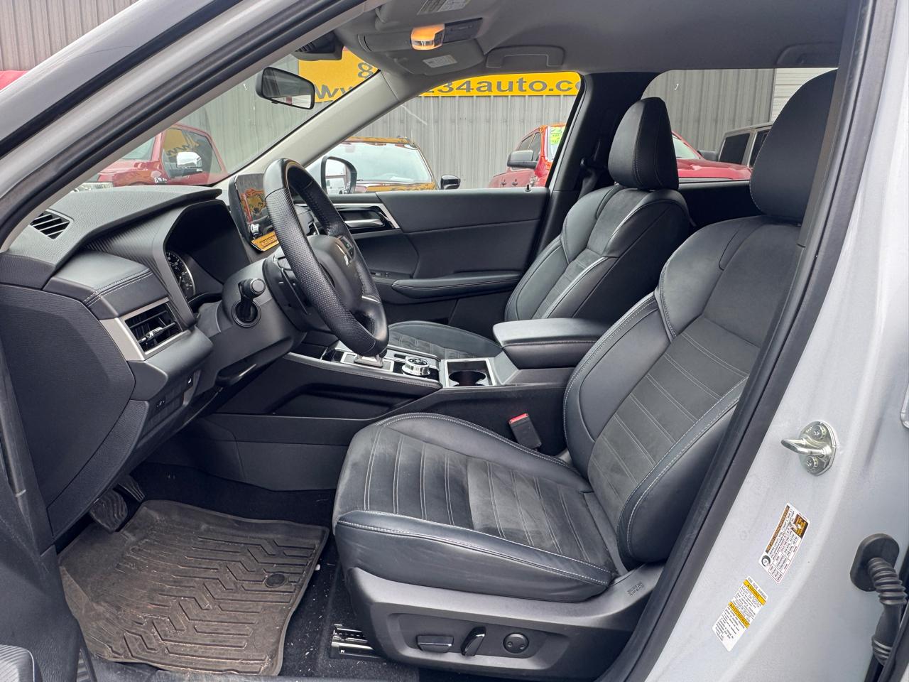 Mitsubishi Outlander SE S-AWC 2024