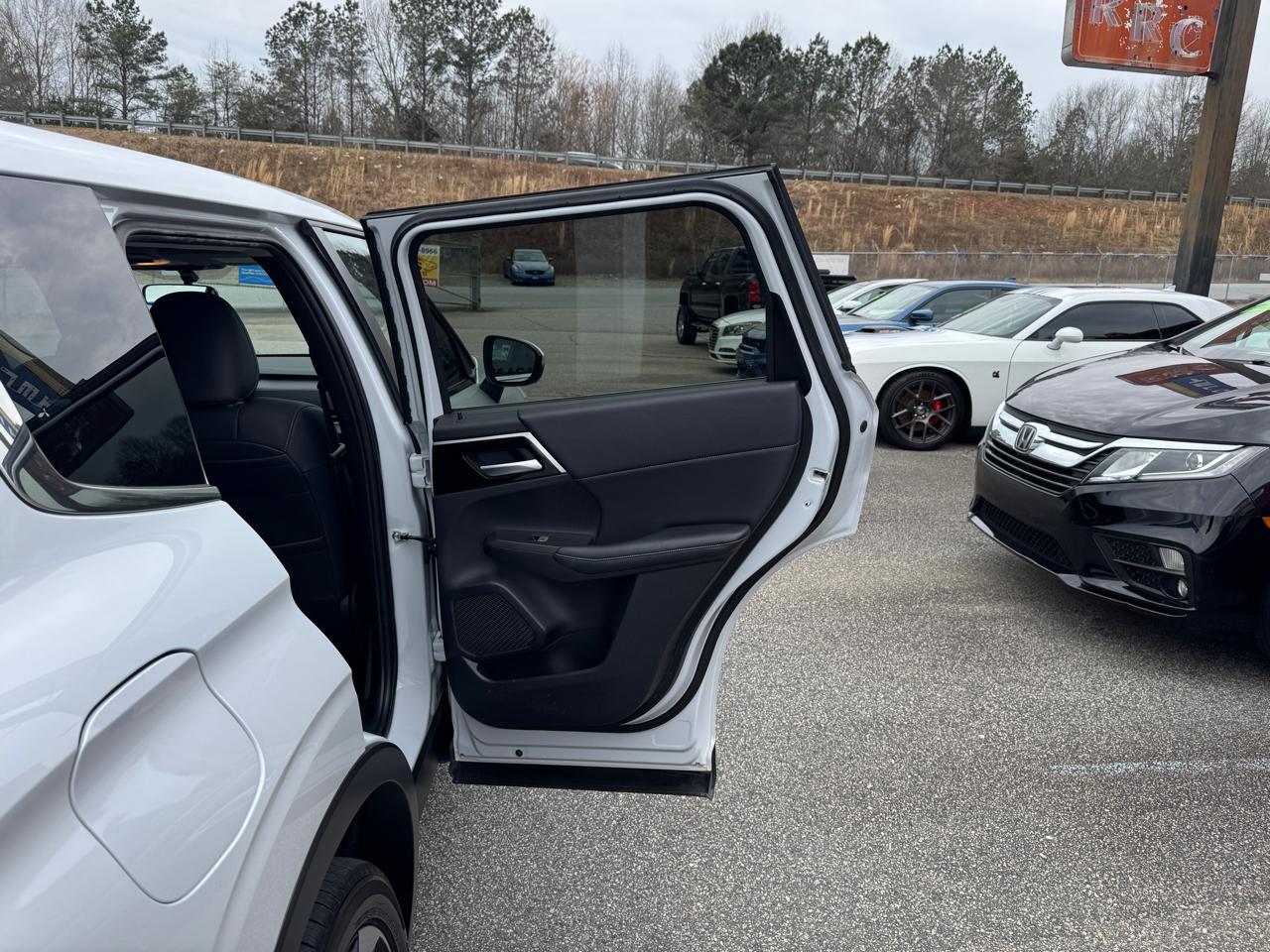 Mitsubishi Outlander SE S-AWC 2024