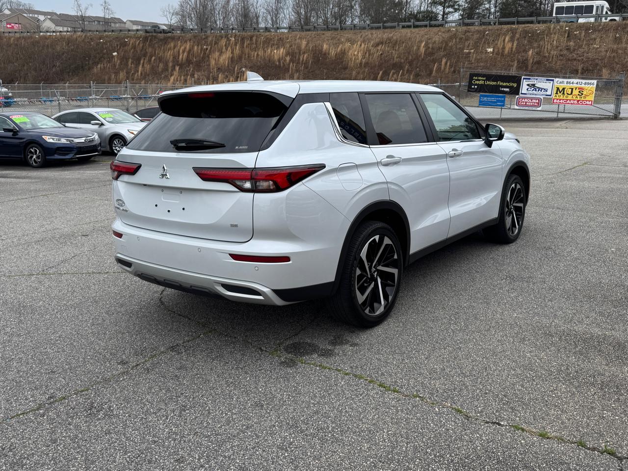 Mitsubishi Outlander SE S-AWC 2024