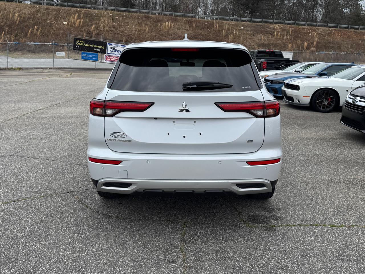 Mitsubishi Outlander SE S-AWC 2024