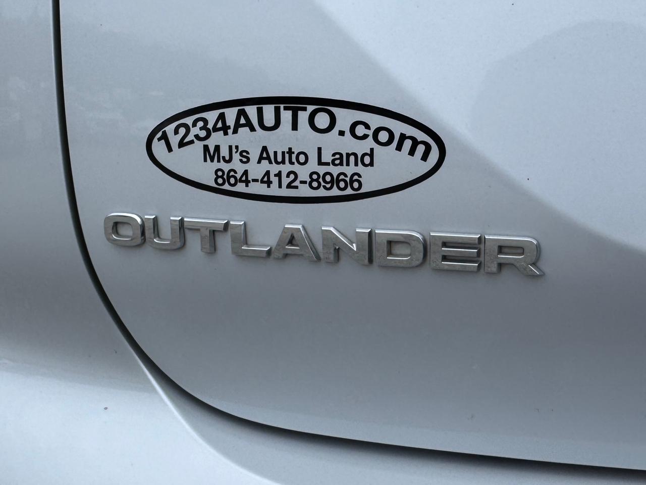 Mitsubishi Outlander SE S-AWC 2024