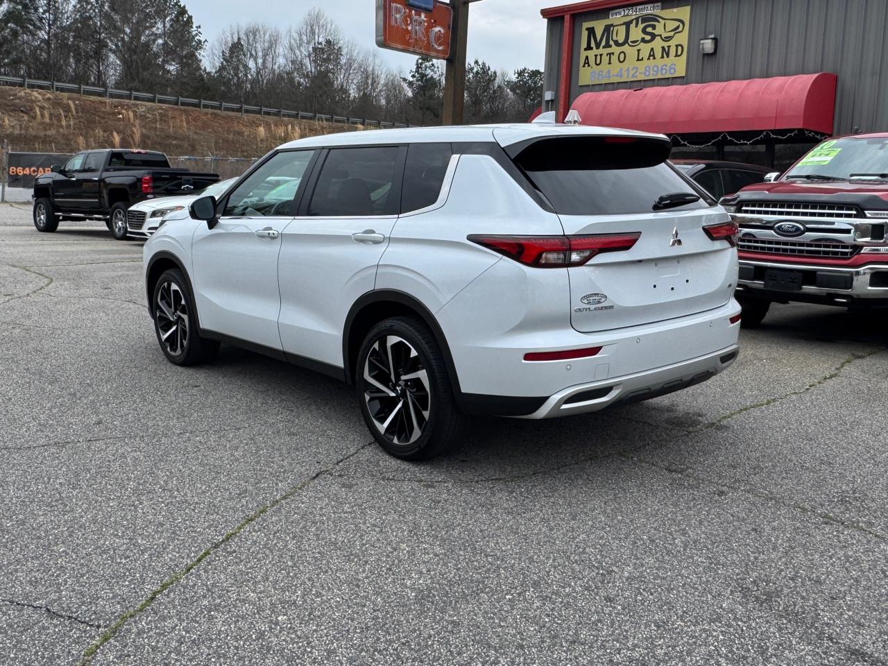 Mitsubishi Outlander SE S-AWC 2024