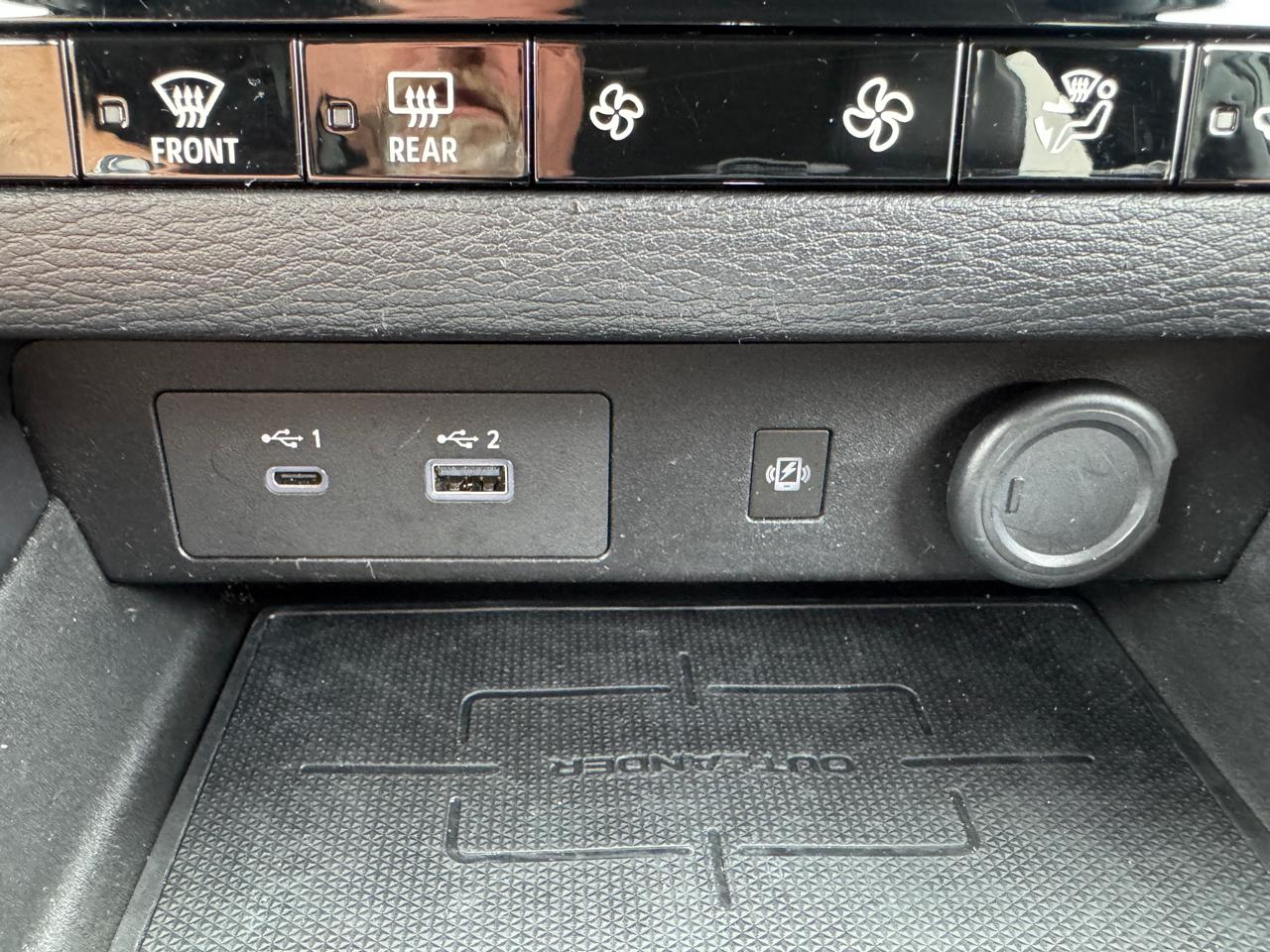 Mitsubishi Outlander SE S-AWC 2024