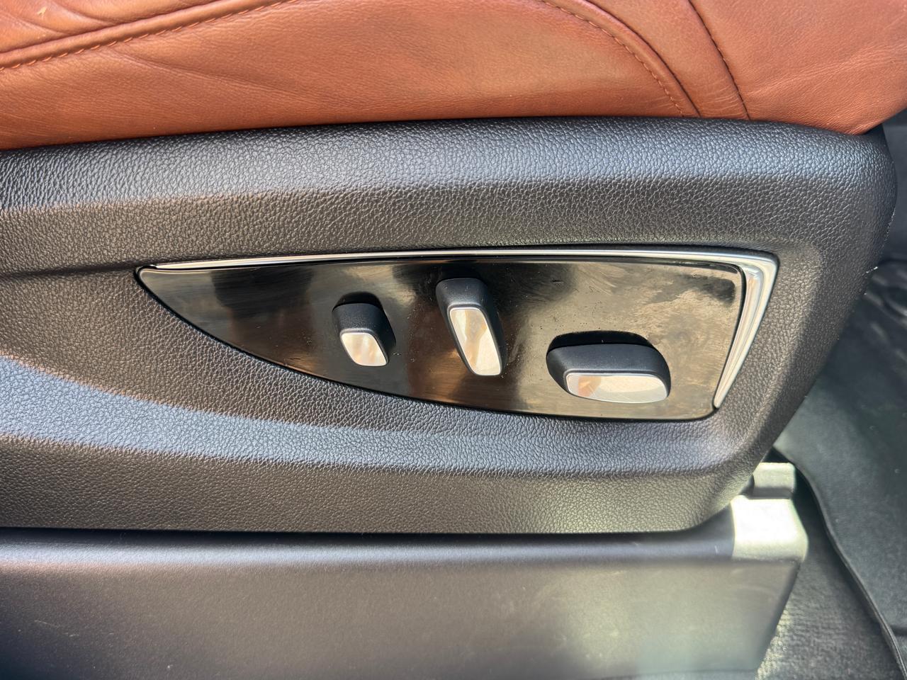 Cadillac Escalade ESV Luxury 2016