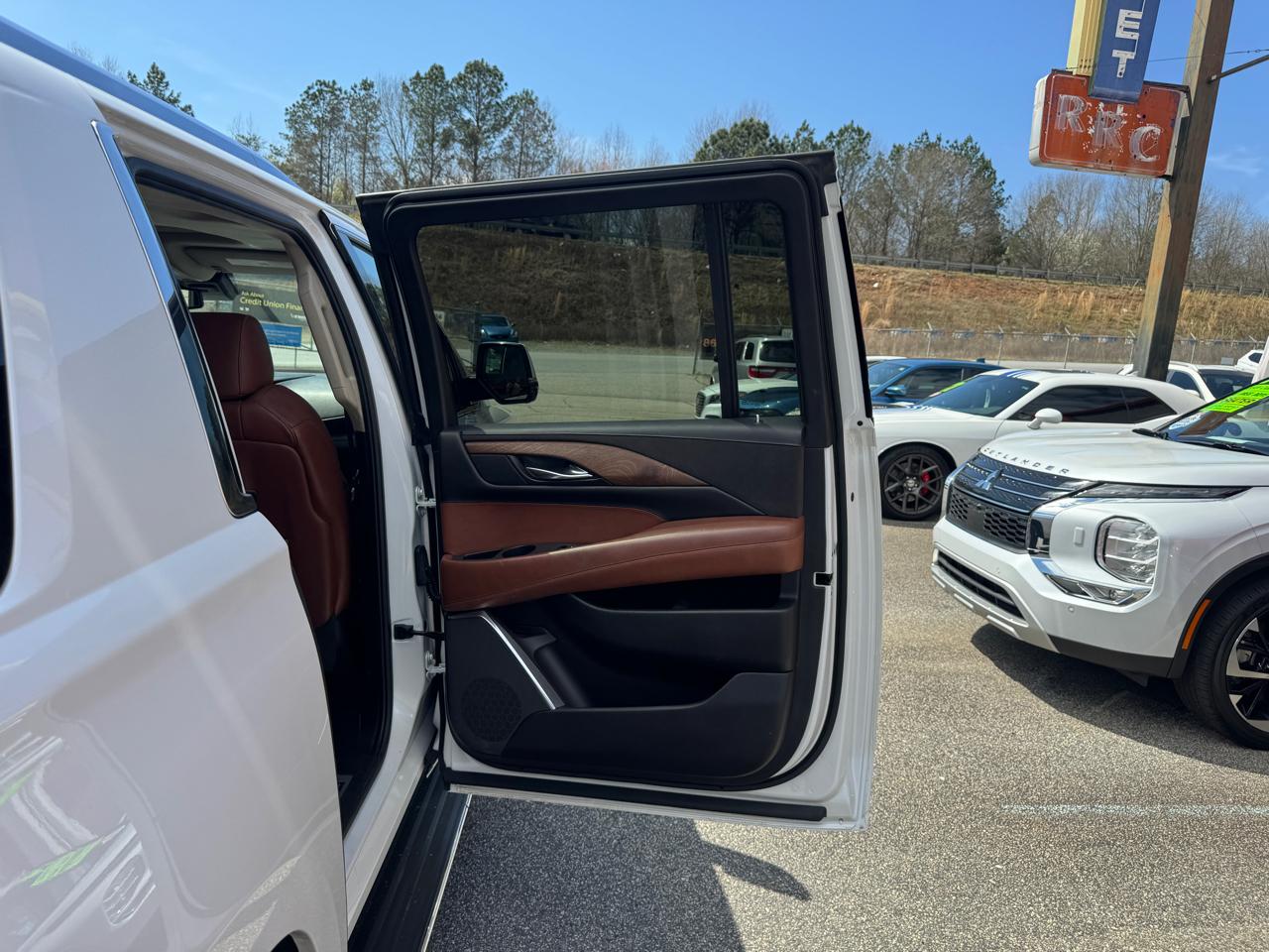 Cadillac Escalade ESV Luxury 2016