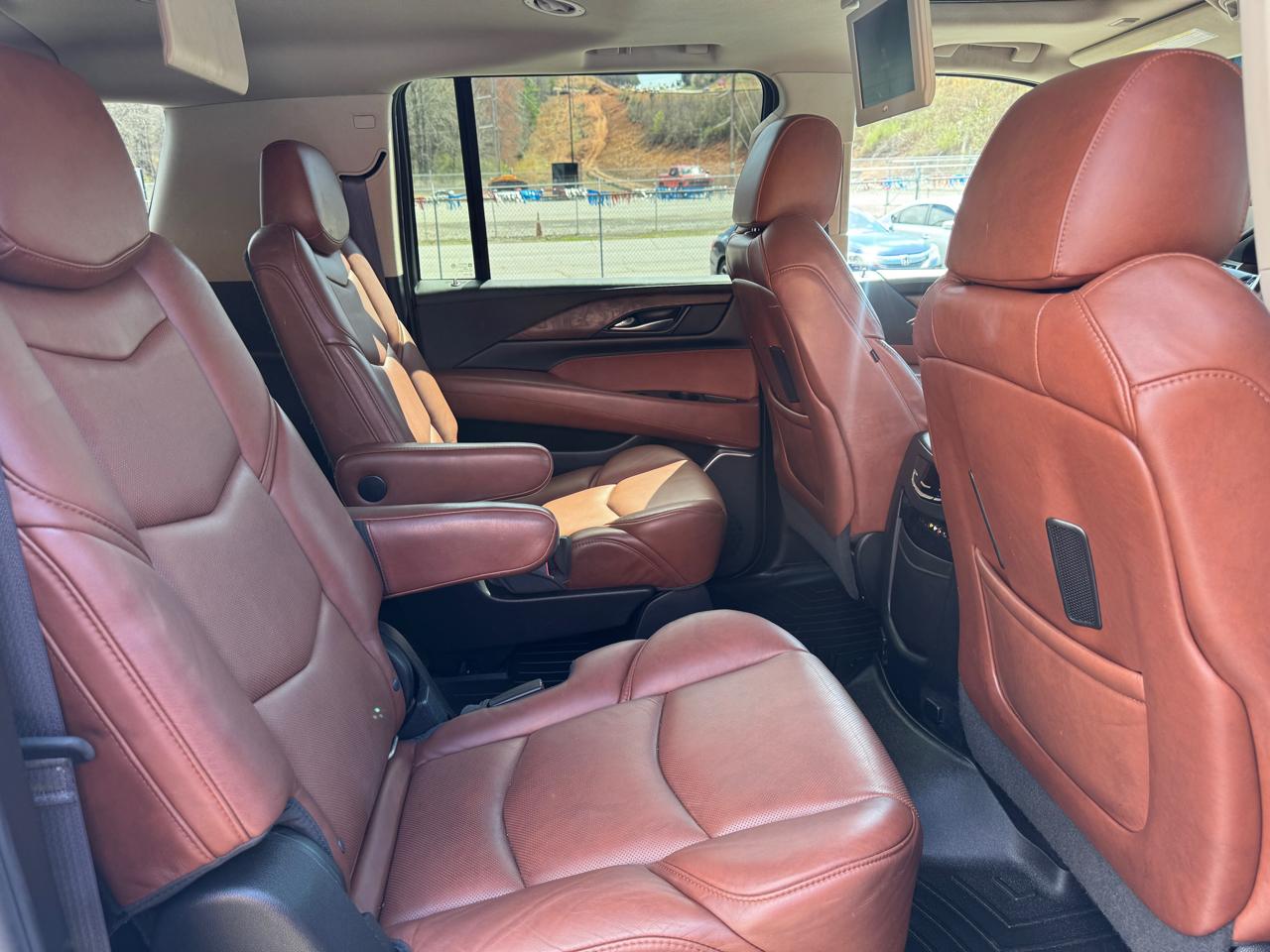 Cadillac Escalade ESV Luxury 2016