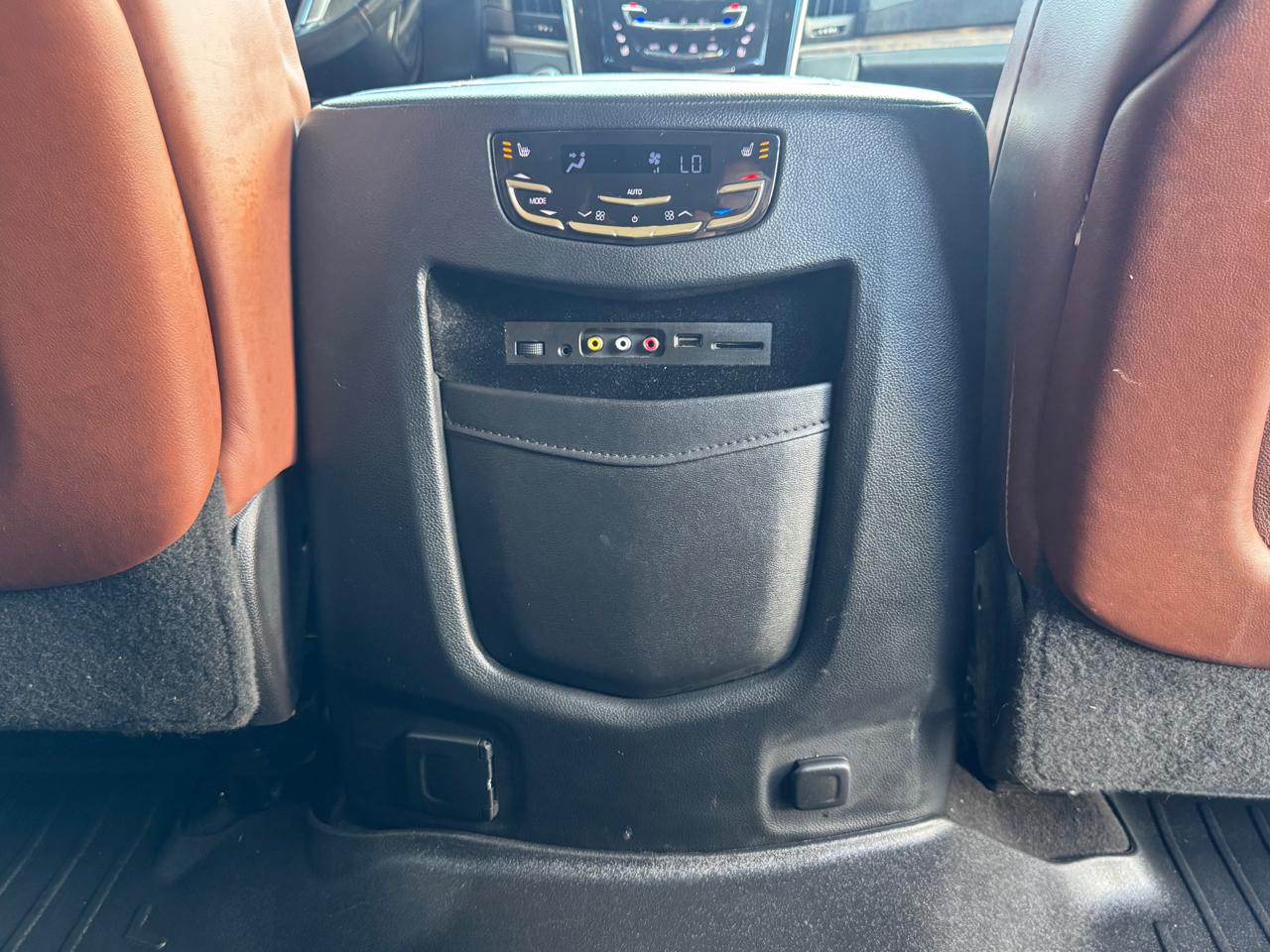 Cadillac Escalade ESV Luxury 2016