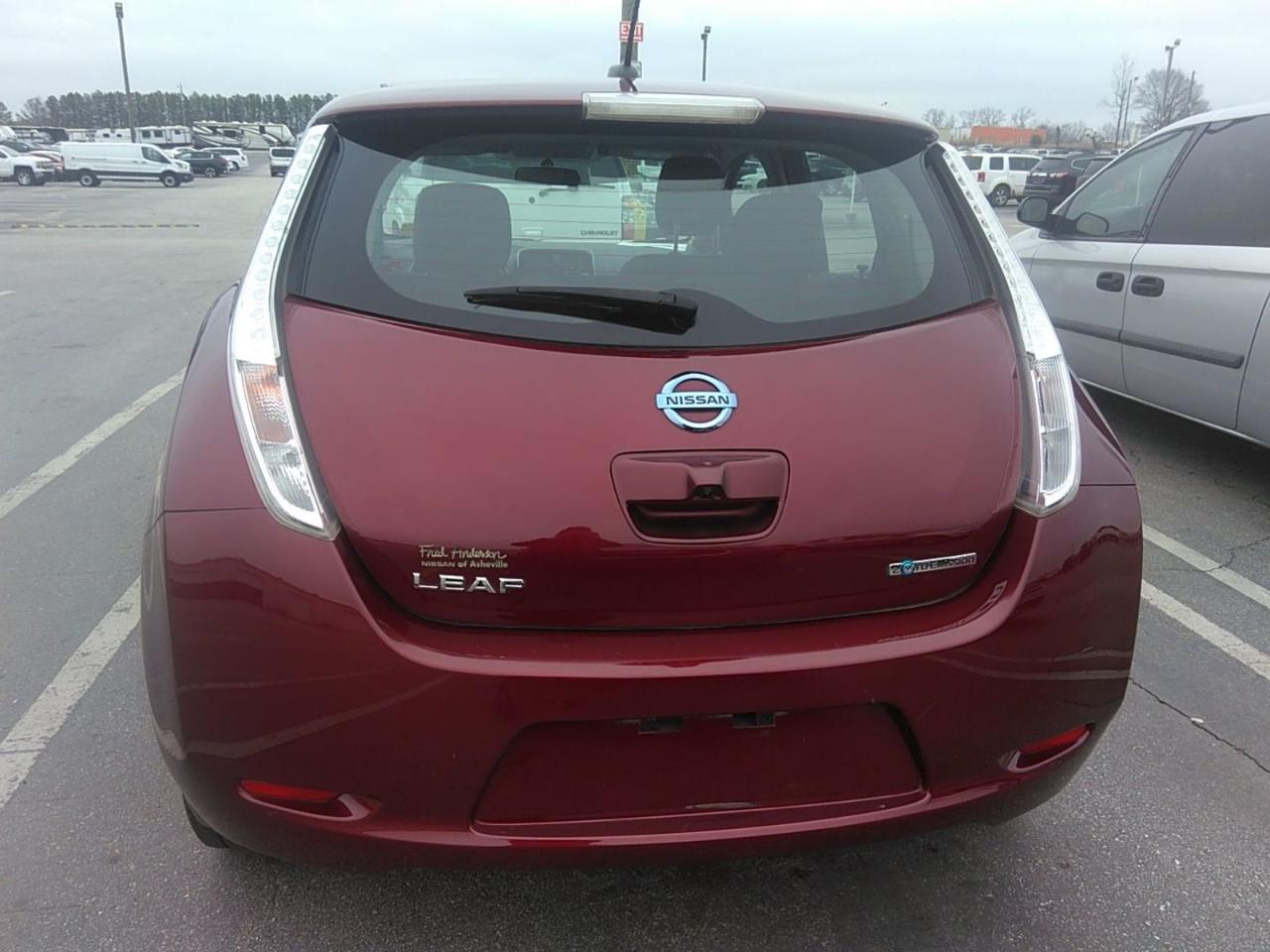 Nissan Leaf SV 2017