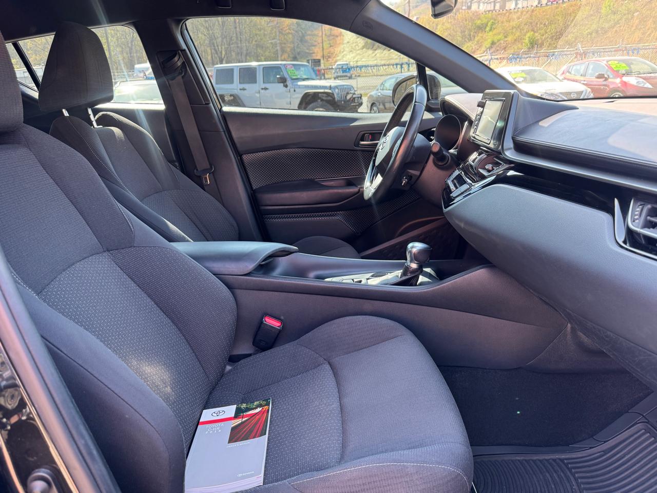 Toyota C-HR XLE Premium 2018