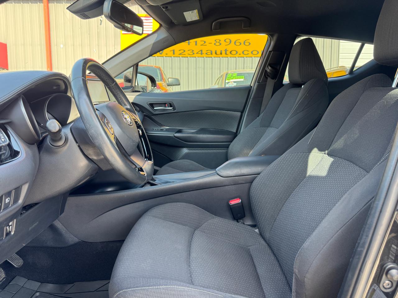 Toyota C-HR XLE Premium 2018