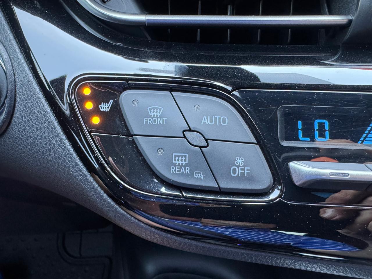 Toyota C-HR XLE Premium 2018