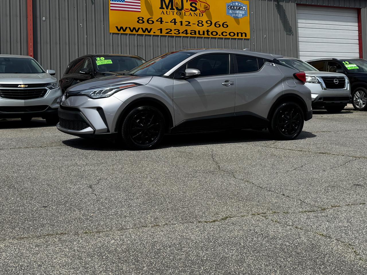 Toyota C-HR LE 2020