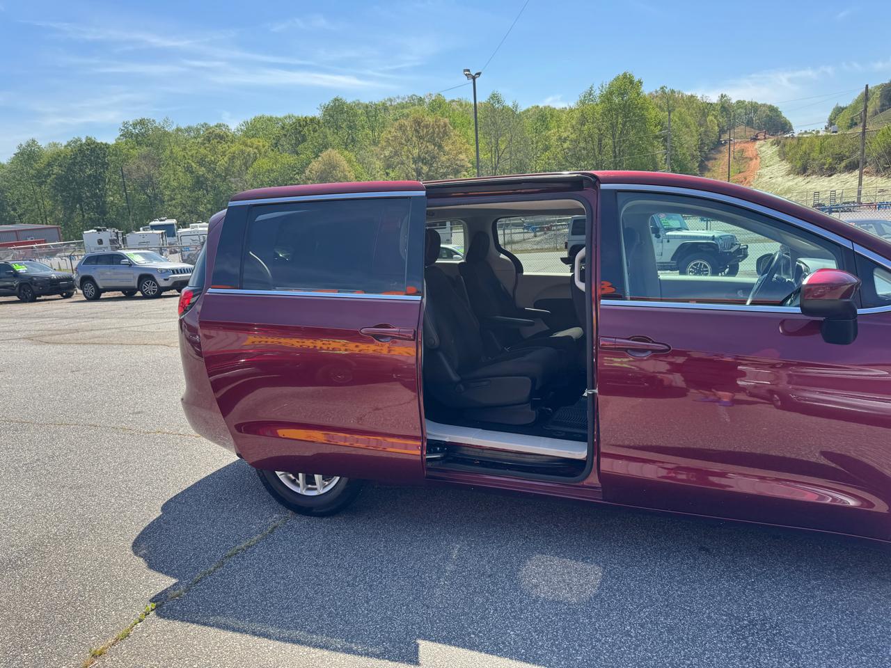 Chrysler Voyager LX 2020