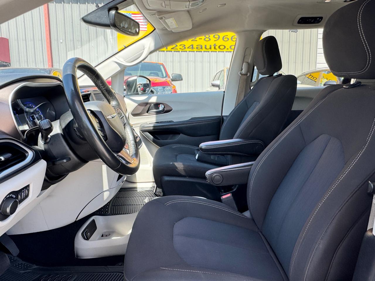 Chrysler Voyager LX 2020