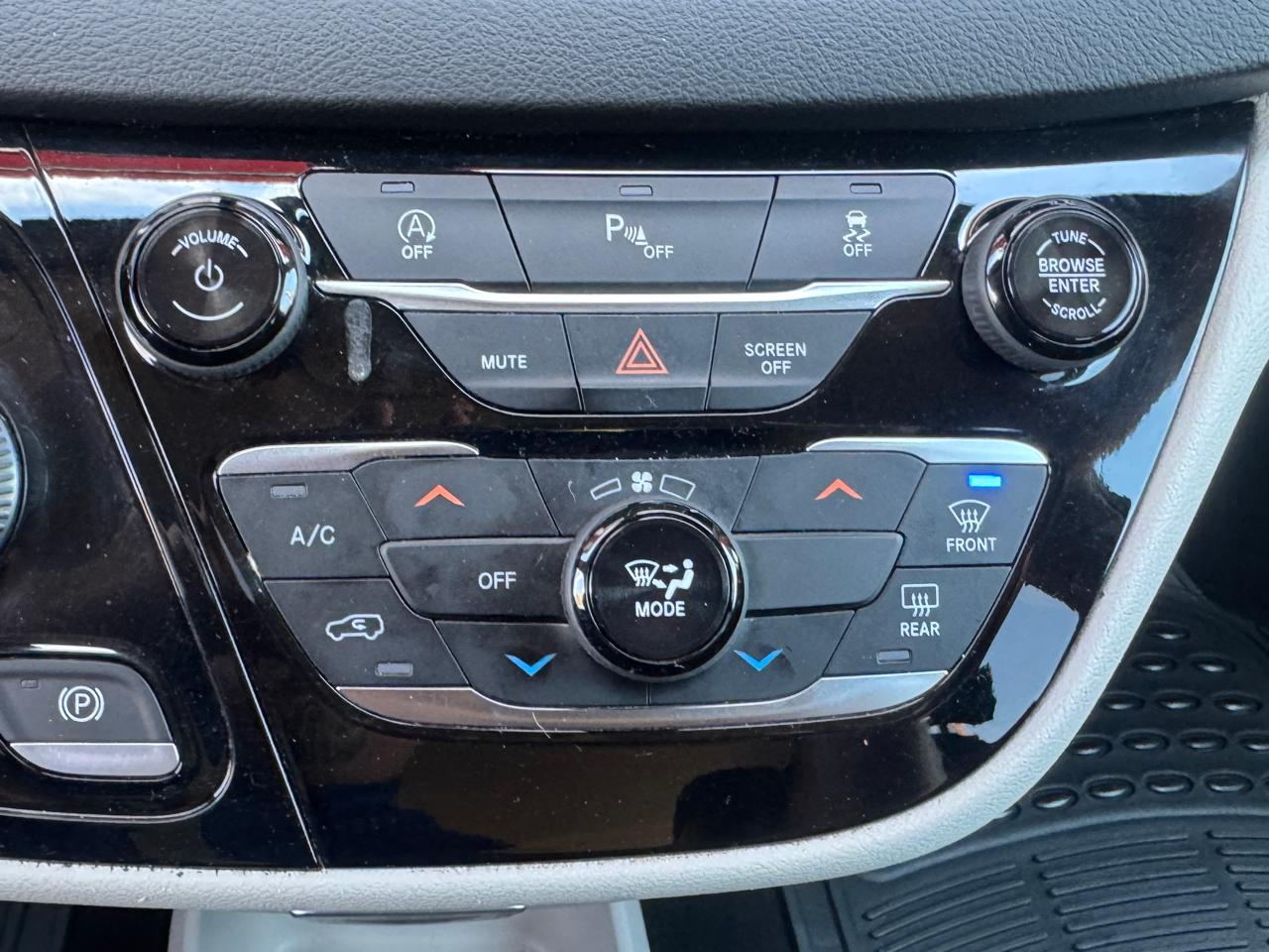 Chrysler Voyager LX 2020