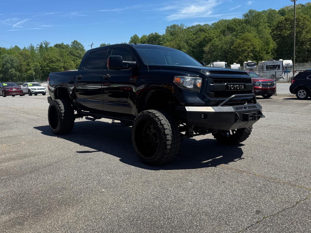 Toyota Tundra SR5 CrewMax 5.7L 4WD 2016