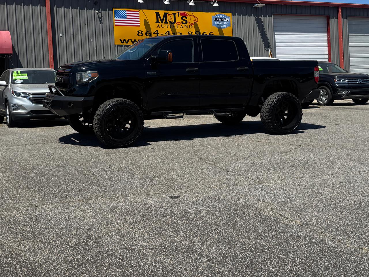 Toyota Tundra SR5 CrewMax 5.7L 4WD 2016