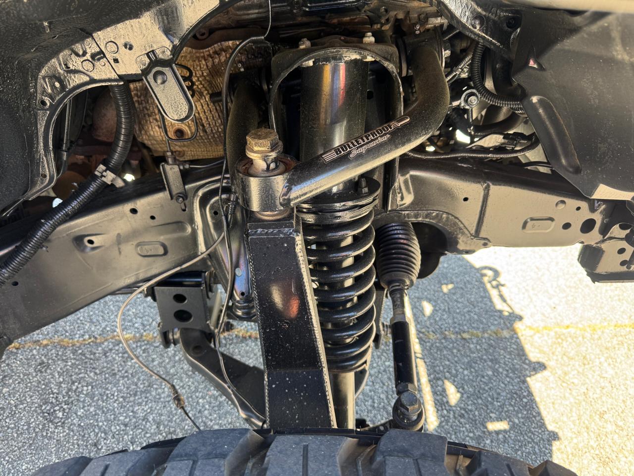 Toyota Tundra SR5 CrewMax 5.7L 4WD 2016