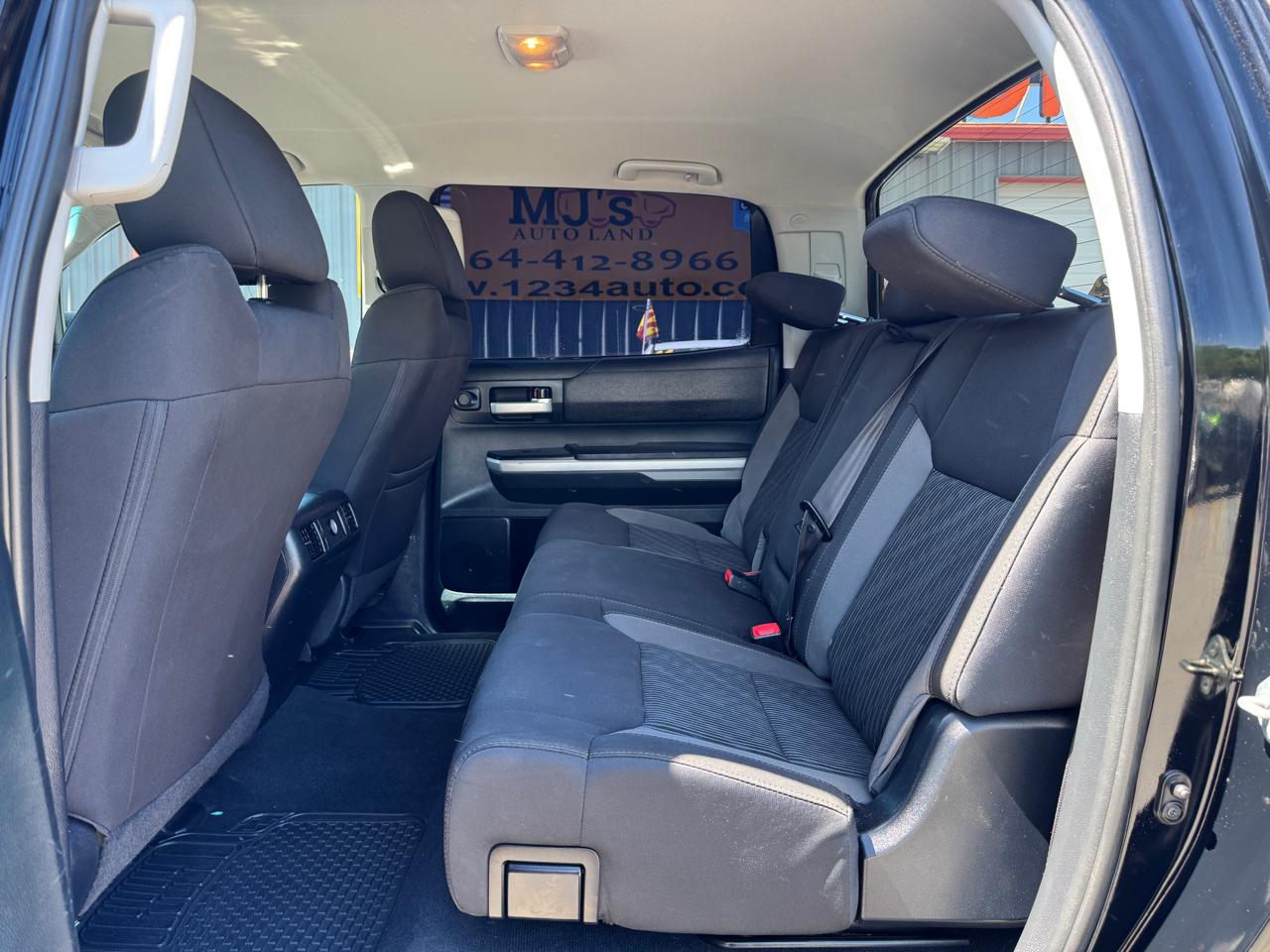 Toyota Tundra SR5 CrewMax 5.7L 4WD 2016