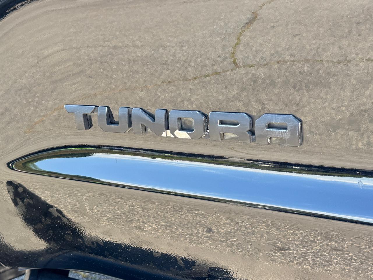 Toyota Tundra SR5 CrewMax 5.7L 4WD 2016