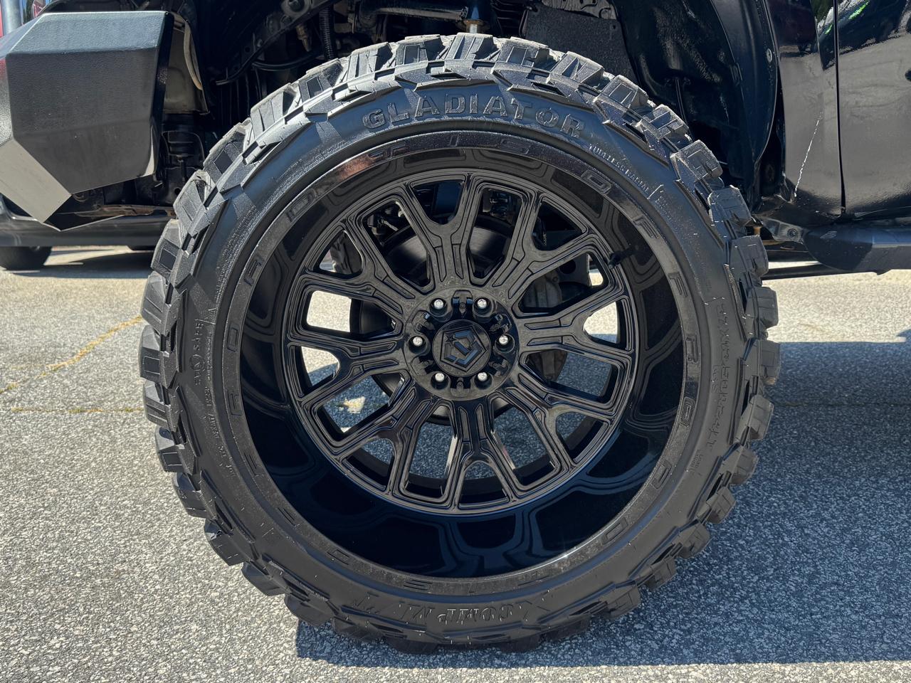 Toyota Tundra SR5 CrewMax 5.7L 4WD 2016