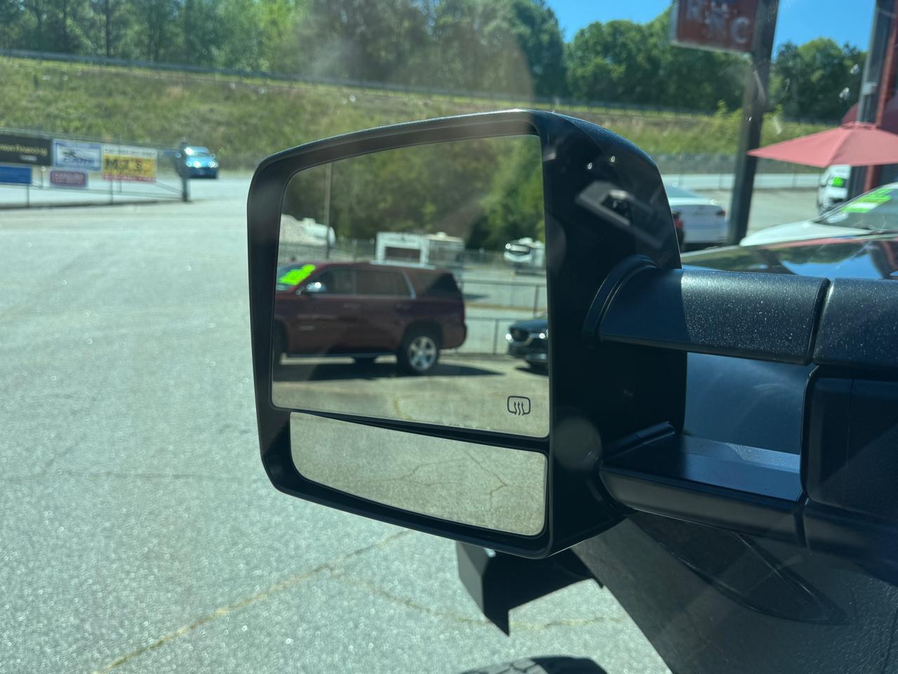 Toyota Tundra SR5 CrewMax 5.7L 4WD 2016