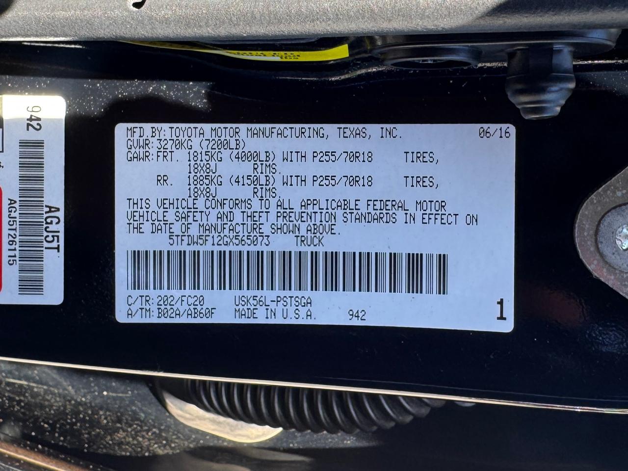 Toyota Tundra SR5 CrewMax 5.7L 4WD 2016