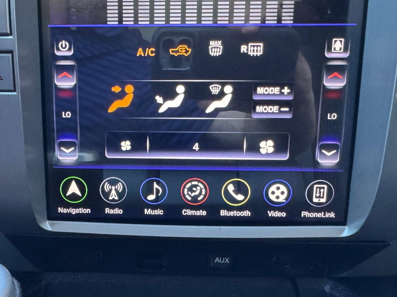 Toyota Tundra SR5 CrewMax 5.7L 4WD 2016