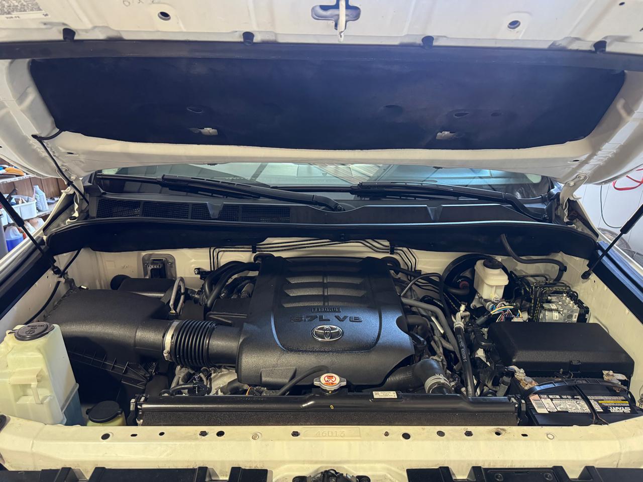 Toyota Tundra Limited CrewMax 5.7L 4WD 2020