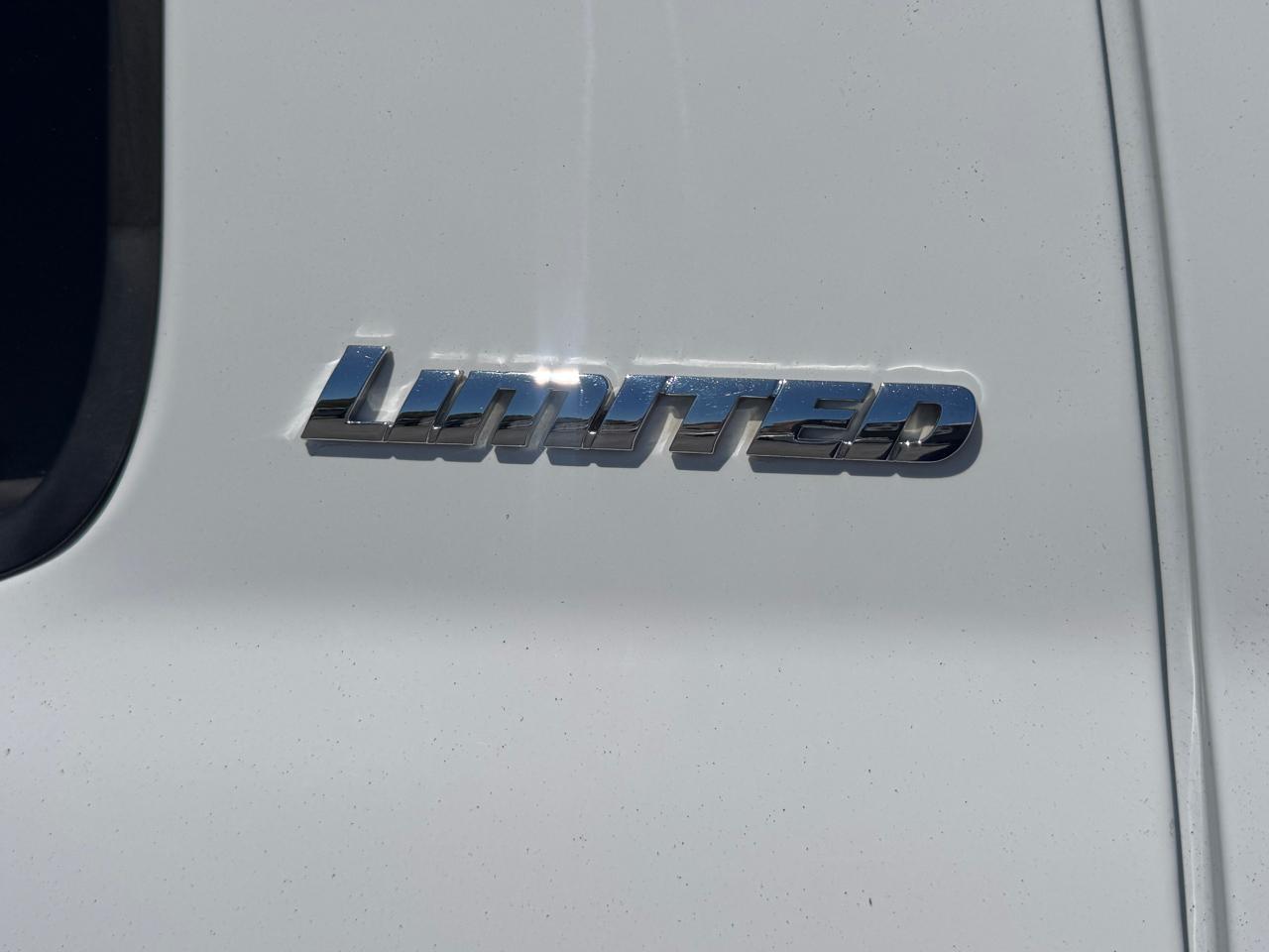 Toyota Tundra Limited CrewMax 5.7L 4WD 2020