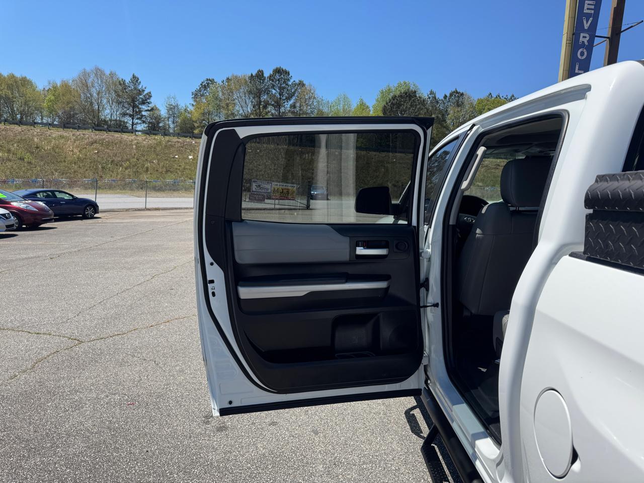 Toyota Tundra Limited CrewMax 5.7L 4WD 2020