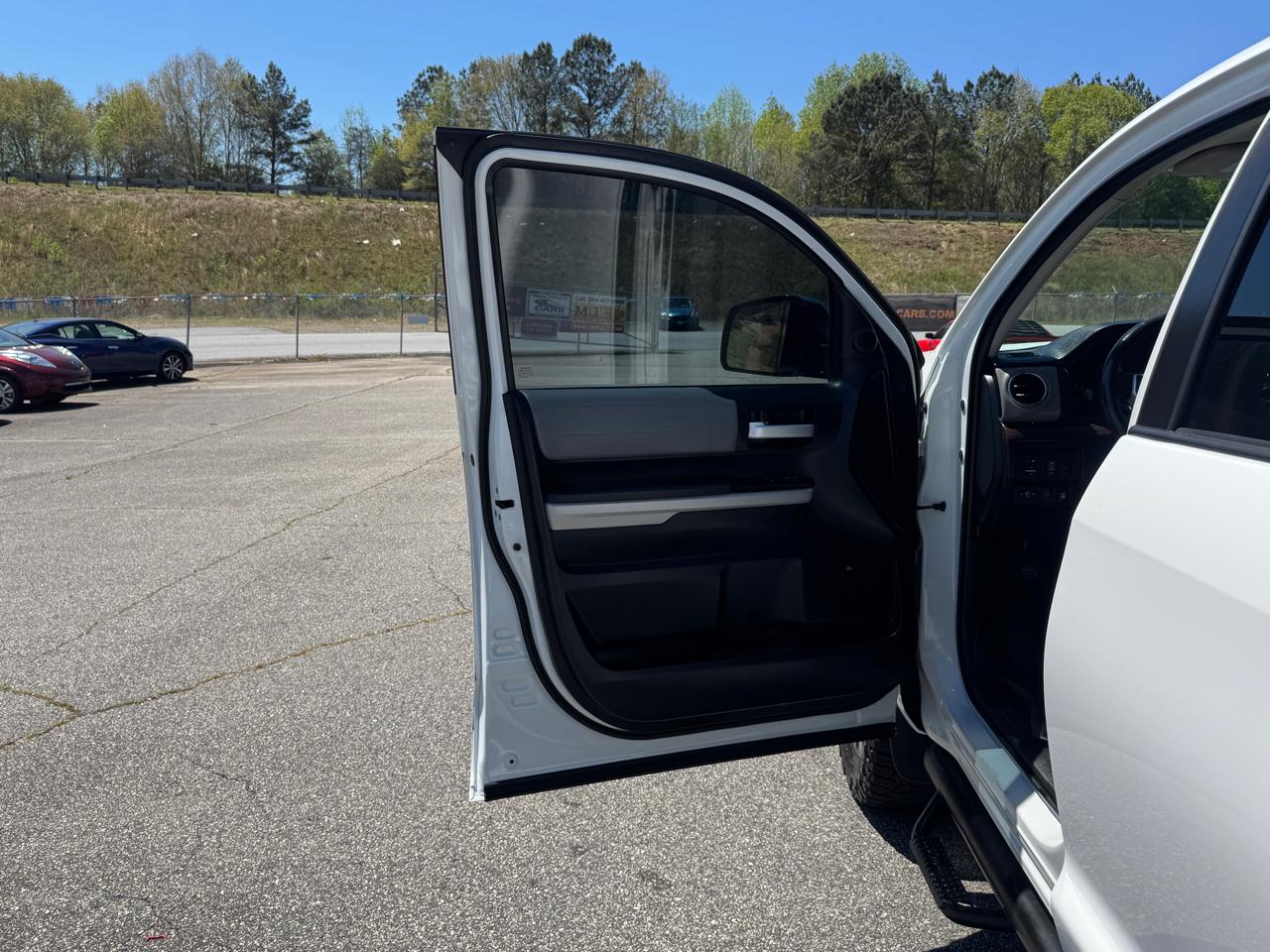 Toyota Tundra Limited CrewMax 5.7L 4WD 2020