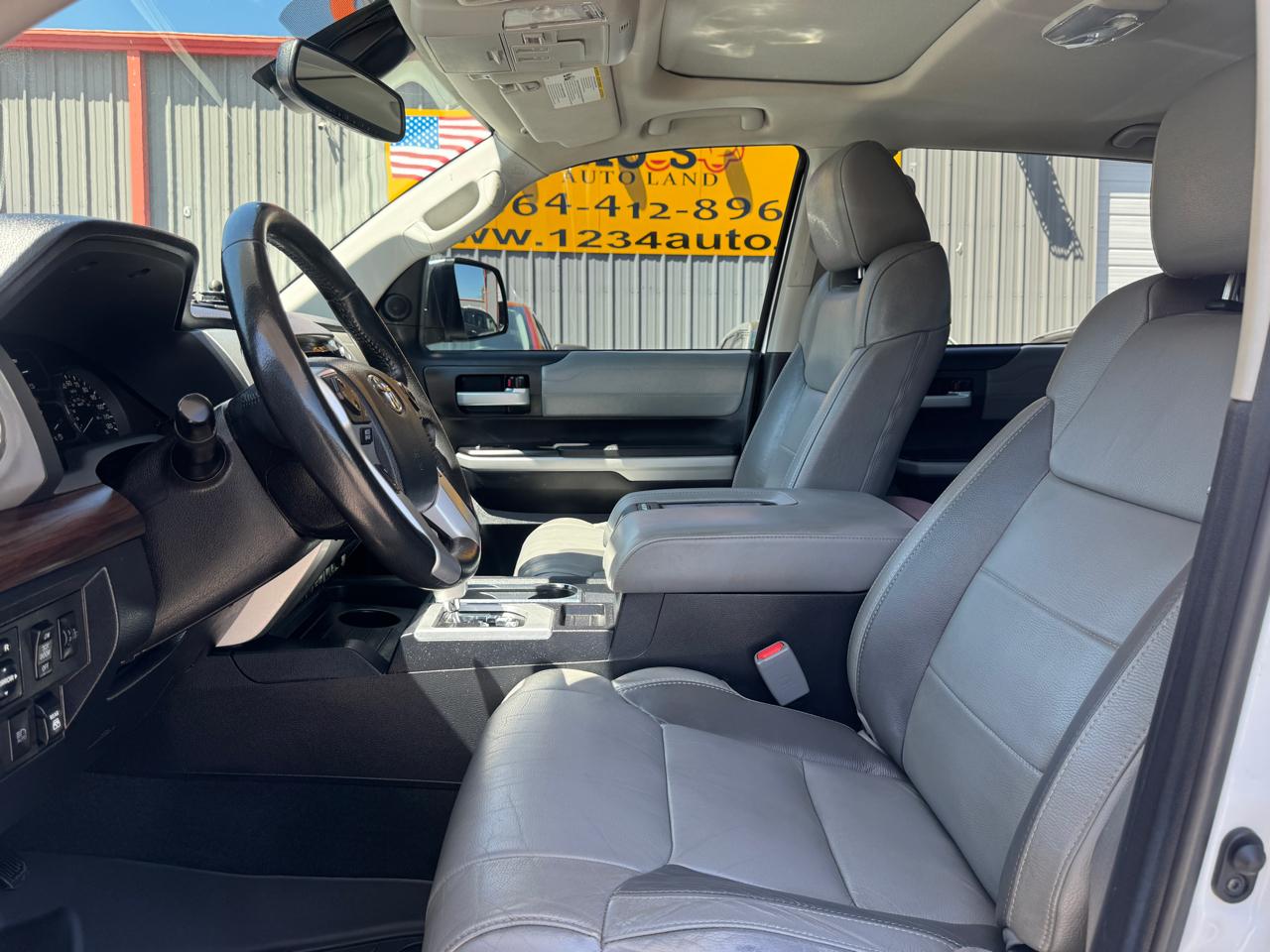 Toyota Tundra Limited CrewMax 5.7L 4WD 2020