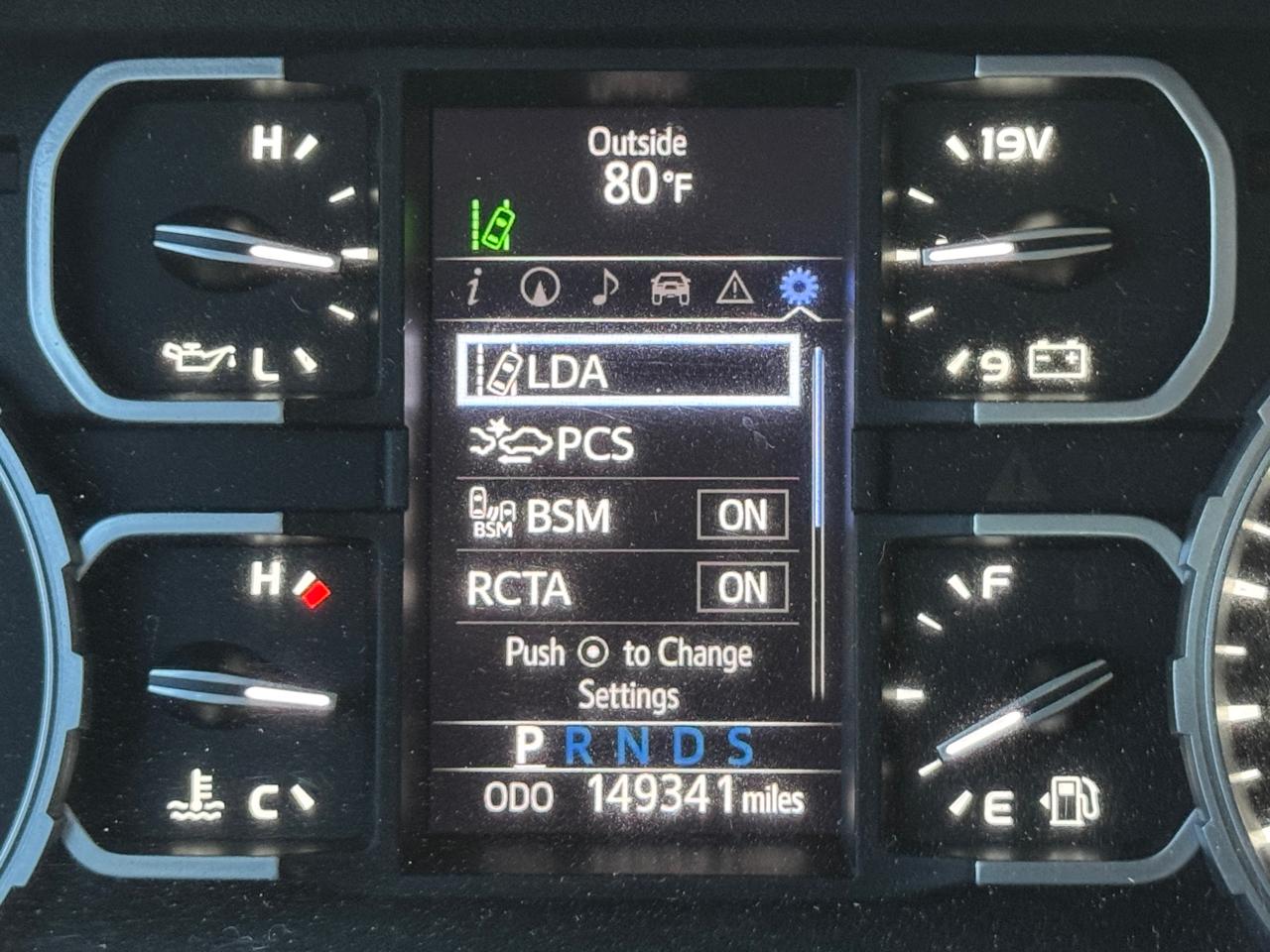 Toyota Tundra Limited CrewMax 5.7L 4WD 2020